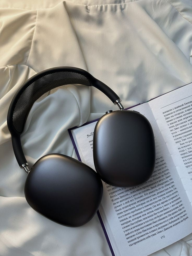 •P9 Wireless Headphone•